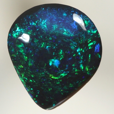 SOLID BLACK OPAL Bright bottle green fire